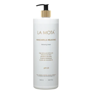 Textura cremosa de la Mascarilla Relaxing, cabello suave y brillante.