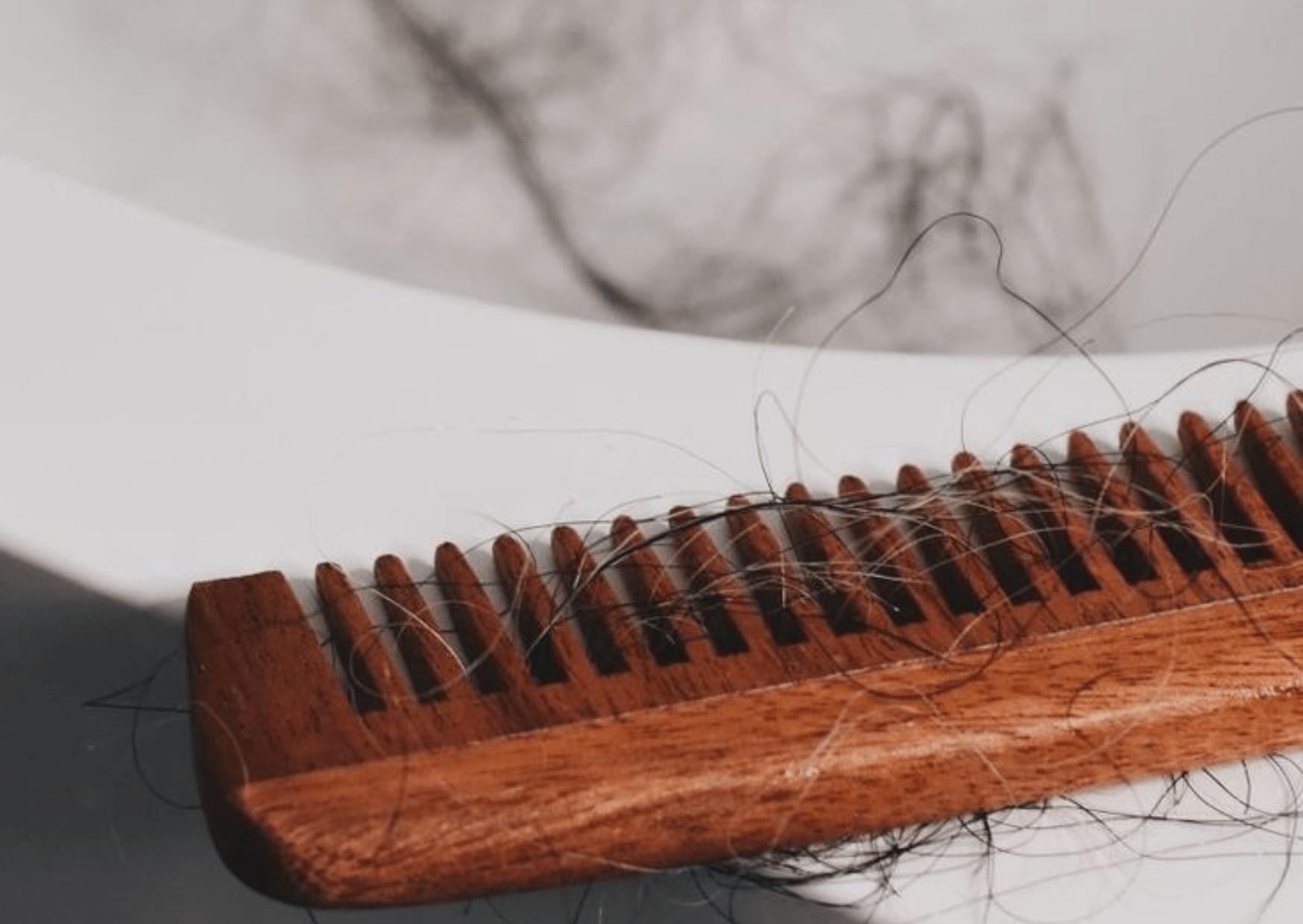 Caída estacional cabello otoño